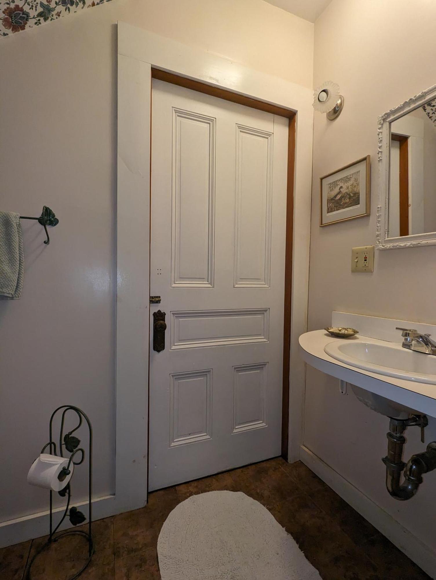 Blooming Inn Shelburne Falls Bagian luar foto