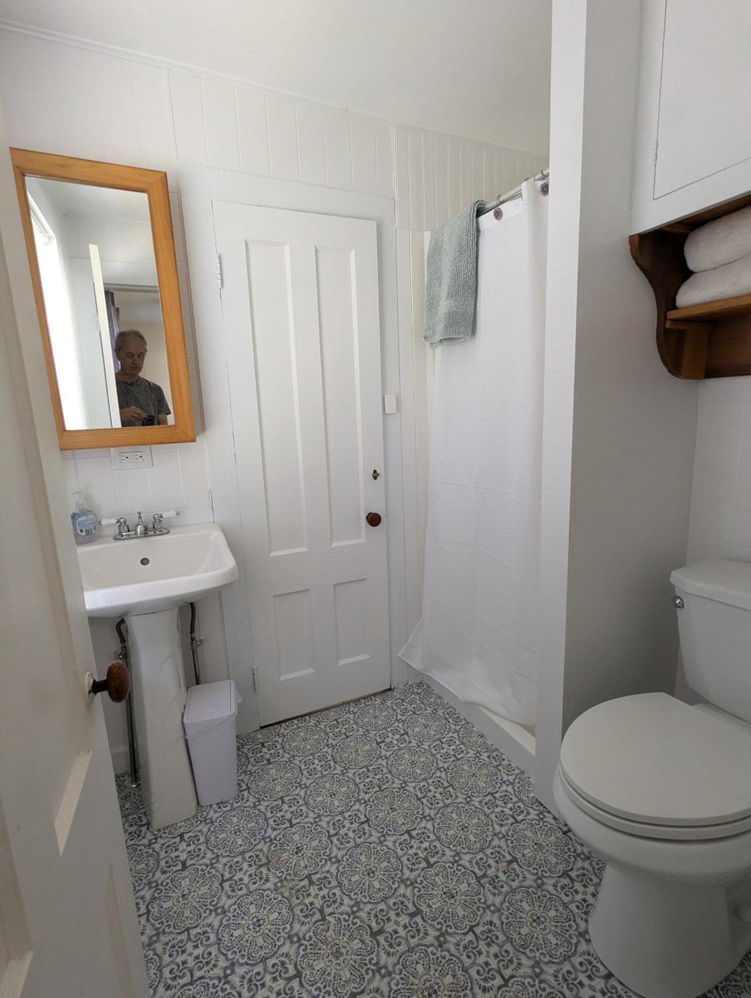 Blooming Inn Shelburne Falls Bagian luar foto